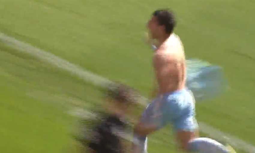 هدف أجويرو الأغلى في تاريخ مانشستر سيتي عام 2012