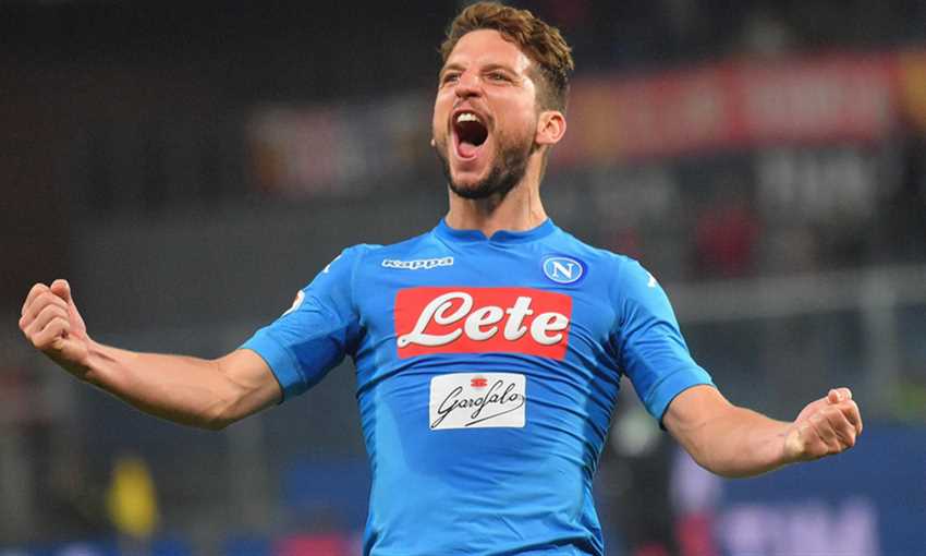 هاتريك ميرتينز أمام كالياري