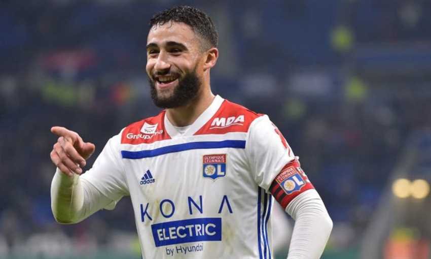 هدايا أعياد الميلاد: نبيل فقير