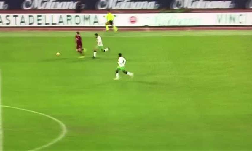هدف مُبهر من زانيولو لاعب روما ضد ساسولو