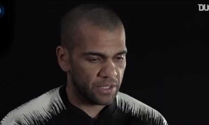 أفضل لحظات داني ألفيش في موسمه الأخير بأوروبا