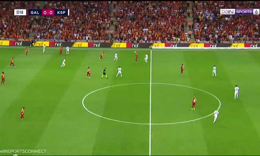 فالكاو يسجل هدف انتصار جالاتاسراي على قاسم باشا