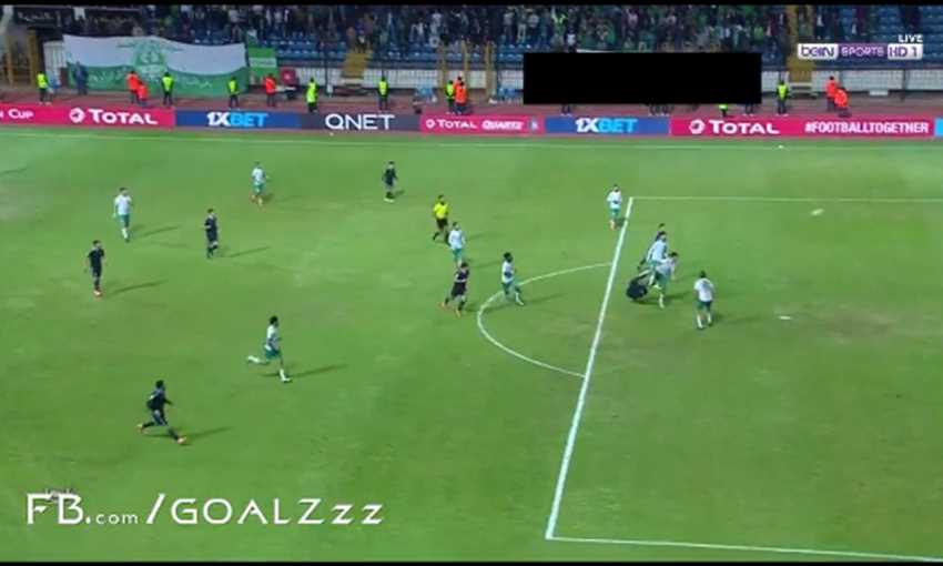 هدف مبهر من دودو الجباس لـ بيراميدز في مرمى المصري