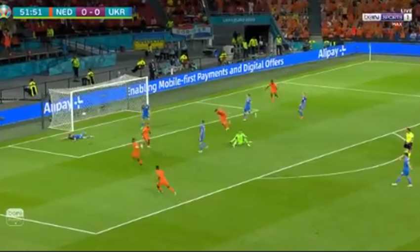 هدف هولندا الأول في أوكرانيا - فينالدوم