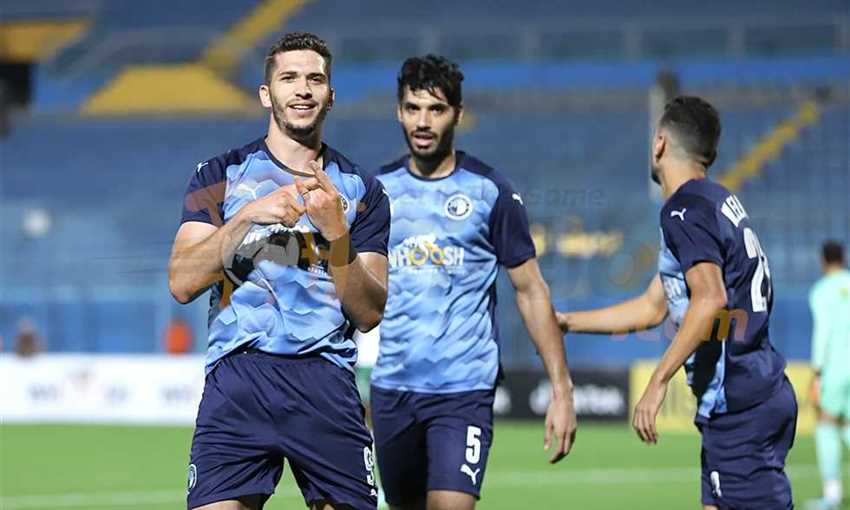 مدرب فلسطين السابق: محمود وادي يجب أن يكتب كتابًا عن مسيرته