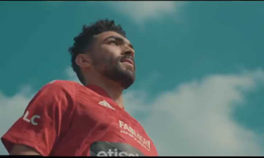 فيديو تقديم الأهلي للاعبه الجديد خالد عبد الفتاح