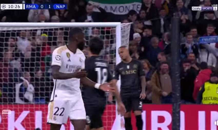 هدف ريال مدريد الأول ضد نابولي - رودريجو (دوري أبطال أوروبا)