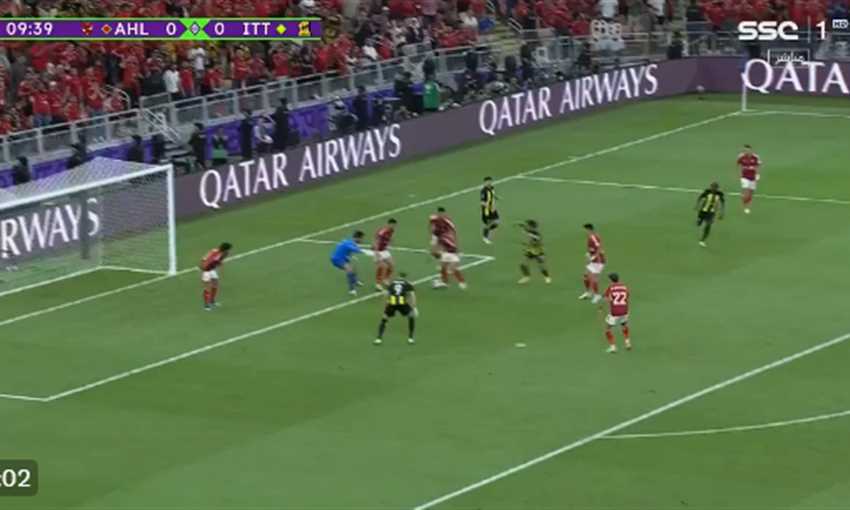 الشناوي يتألق أمام رومارينيو ويمنع هدفا محققا