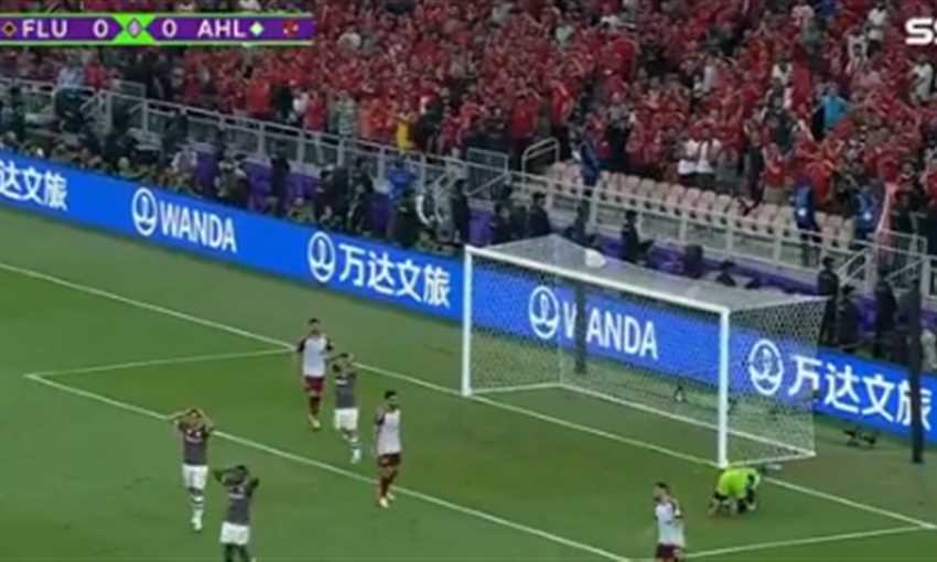 القائم يمنع هدفا لـ فلومينينسي أمام الأهلي - جون أرياس (كأس العالم للأندية)