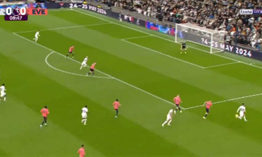 هدف توتنام الأول ضد إيفرتون - ريتشارليسون (الدوري الإنجليزي)