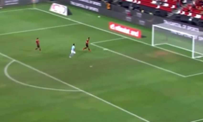 أحمد ياسر ريان يهدر أغرب فرصة في 2023 - (السوبر المصري)