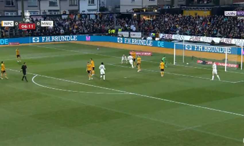 هدف مانشستر يونايتد الأول ضد نيوبورت - برونو فيرنانديز