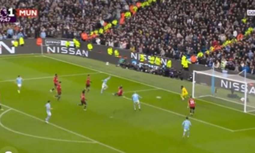 هدف مانشستر سيتي الثاني في يونايتد - فودين (الدوري الإنجليزي)