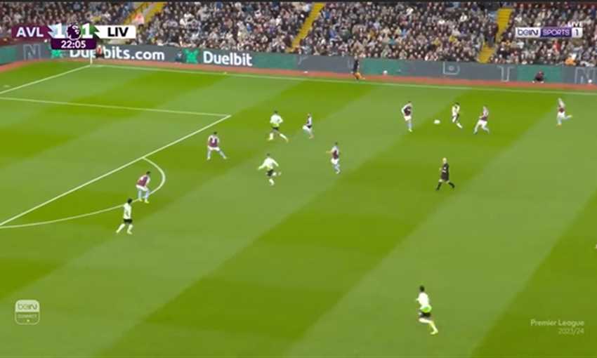 هدف ليفربول الثاني ضد أستون فيلا - كودي جاكبو (الدوري الإنجليزي)