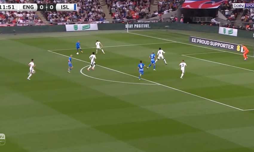 هدف أيسلندا الرائع ضد إنجلترا - جون تروسنتسين (ودي)