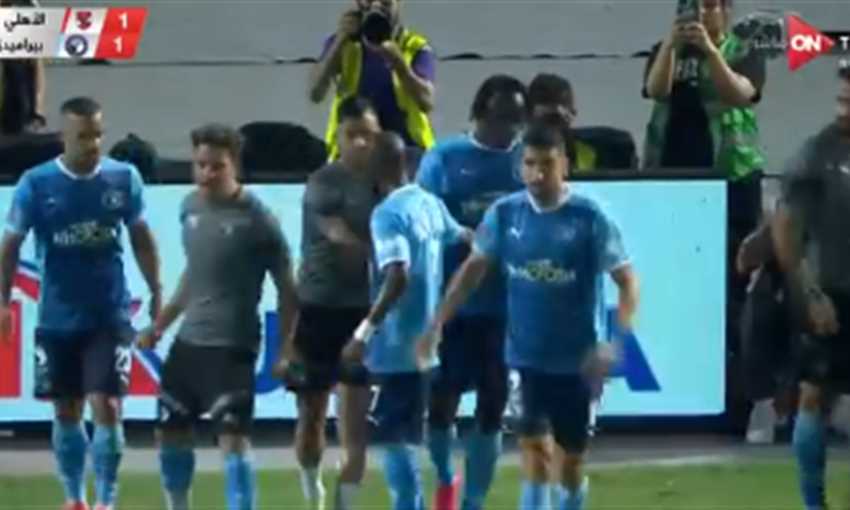 هدف بيراميدز الأول ضد الأهلي - فيستون ماييلي (الدوري المصري)