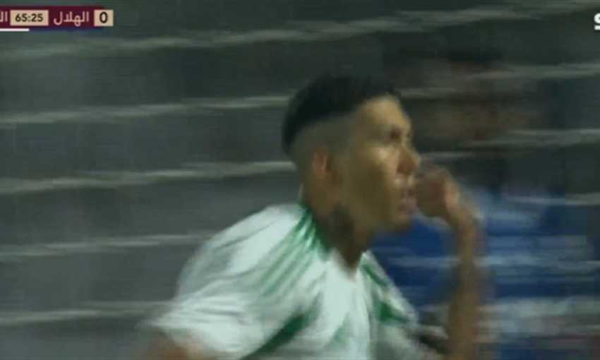 هدف أهلي جدة الأول في الهلال - فيرمينو (السوبر السعودي)