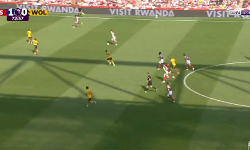 هدف أرسنال الثاني ضد ولفرهامبتون - بوكايو ساكا (الدوري الإنجليزي)