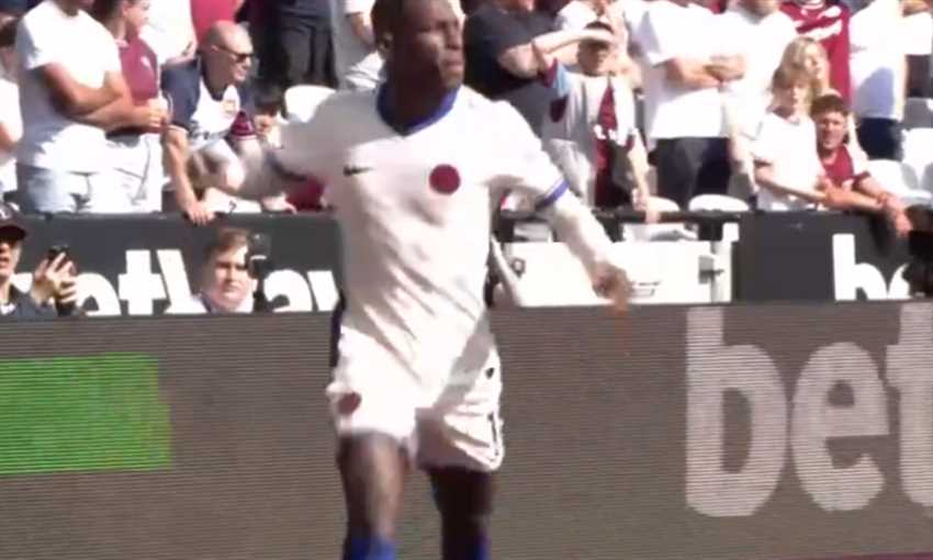 ملخص فوز تشيلسي على وست هام 3-0 (الدوري الإنجليزي)