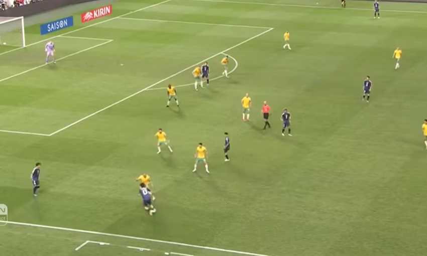 هدف اليابان العكسي ضد أستراليا - كاميرون بورجس (تصفيات كأس العالم)