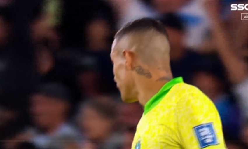 هدف الأرجنتين الأول ضد البرازيل - ألفاريز (تصفيات كأس العالم)