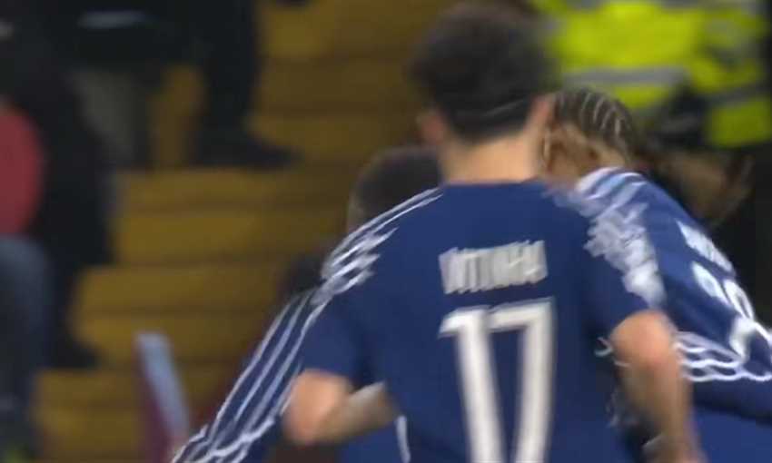 هدف باريس سان جيرمان الثاني في أستون فيلا - نونو مينديز (دوري أبطال أوروبا)