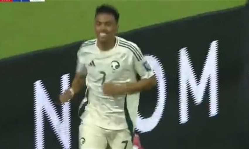 هدف السعودية الأول في شباك البحرين - مصعب الجوير (تصفيات كأس العالم)