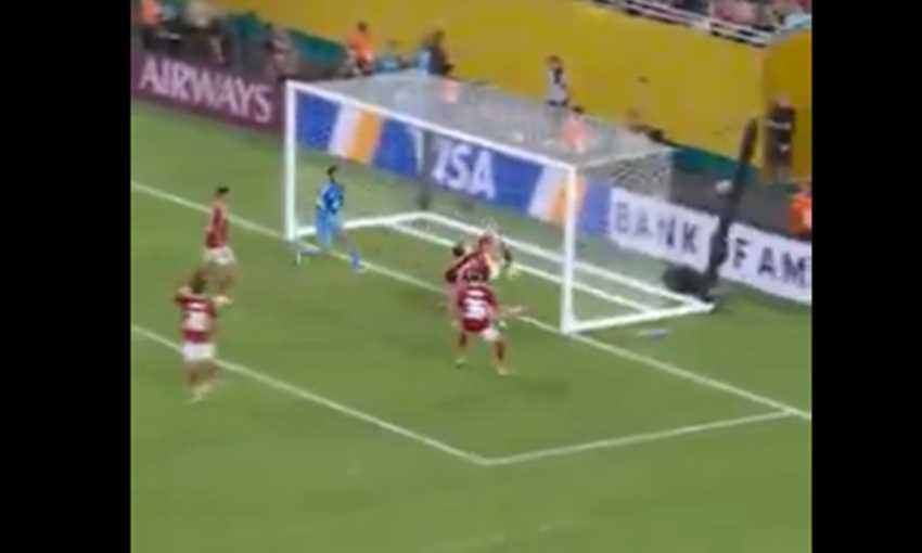 إنقاذ تاريخي من وسام أبو علي لهدف محقق من سواريز