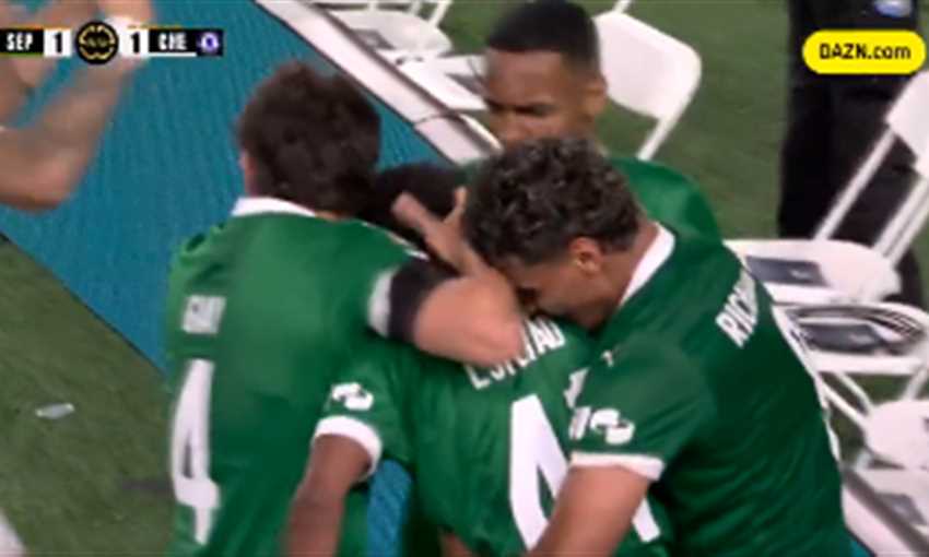 هدف بالميراس الأول ضد تشيلسي - إستيفاو (كأس العالم للأندية)