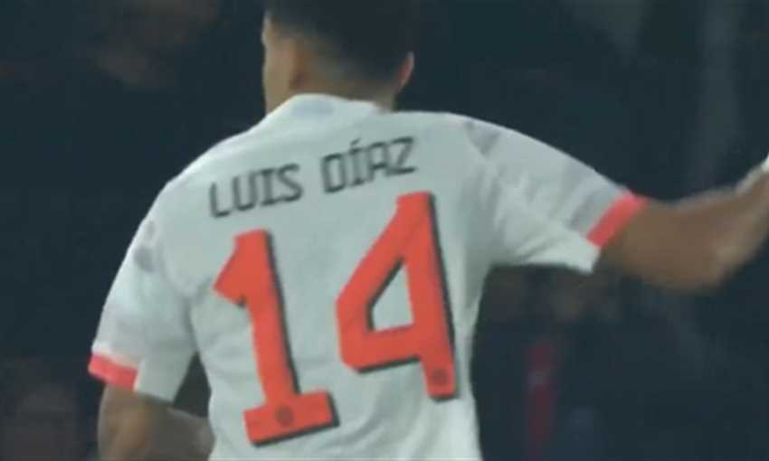 الهدف الأول لبايرن ميونيخ أمام باريس سان جيرمان - لويس دياز (دوري أبطال أوروبا)