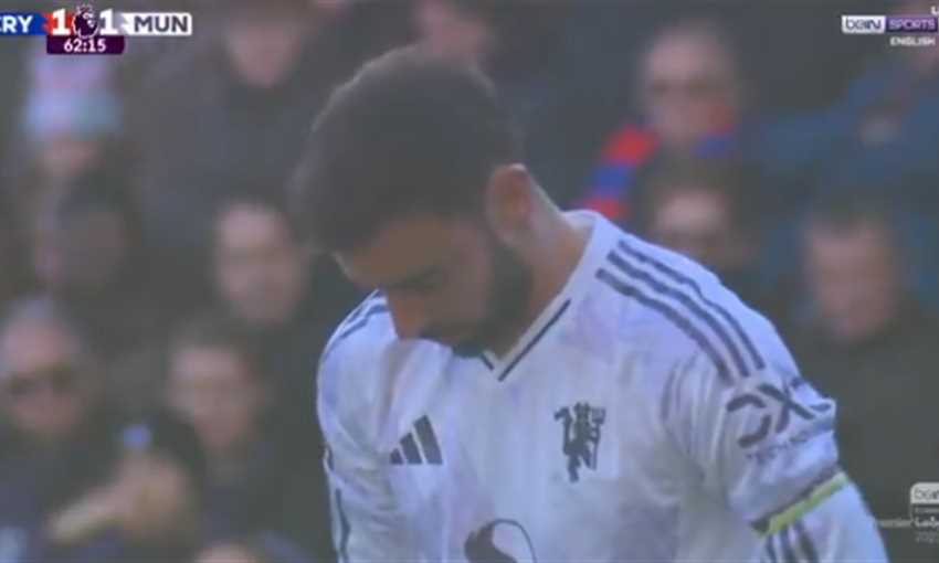 هدف مانشستر يونايتد الثاني ضد بالاس - ماونت (الدوري الإنجليزي)