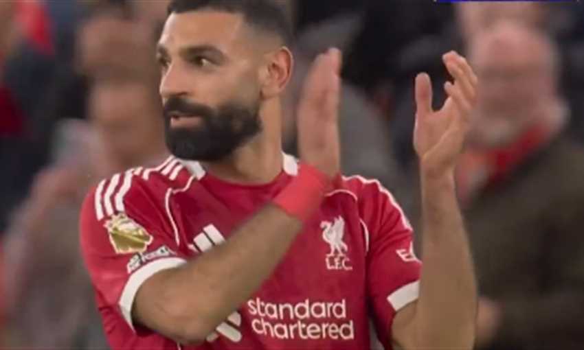 تحية جماهير ليفربول لـ محمد صلاح بعد مباراة برايتون