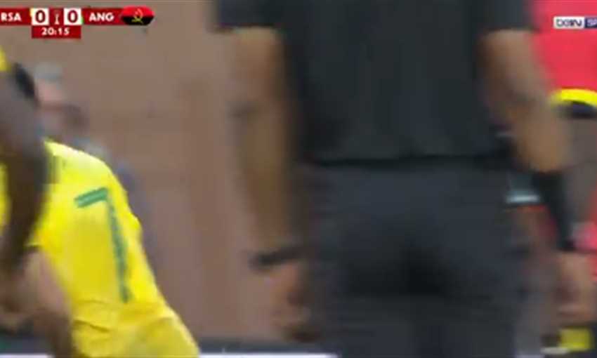 هدف جنوب إفريقيا الأول ضد أنجولا - أوسوين أبوليس (أمم إفريقيا)