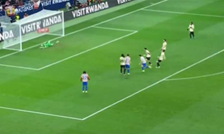 الهدف الرابع لأتلتيكو مدريد ضد برشلونة - جوليان ألفاريز (كأس ملك إسبانيا)