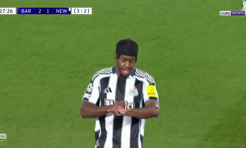 هدف نيوكاسل الثاني ضد برشلونة - أنتوني إيلانجا (دوري أبطال أوروبا)