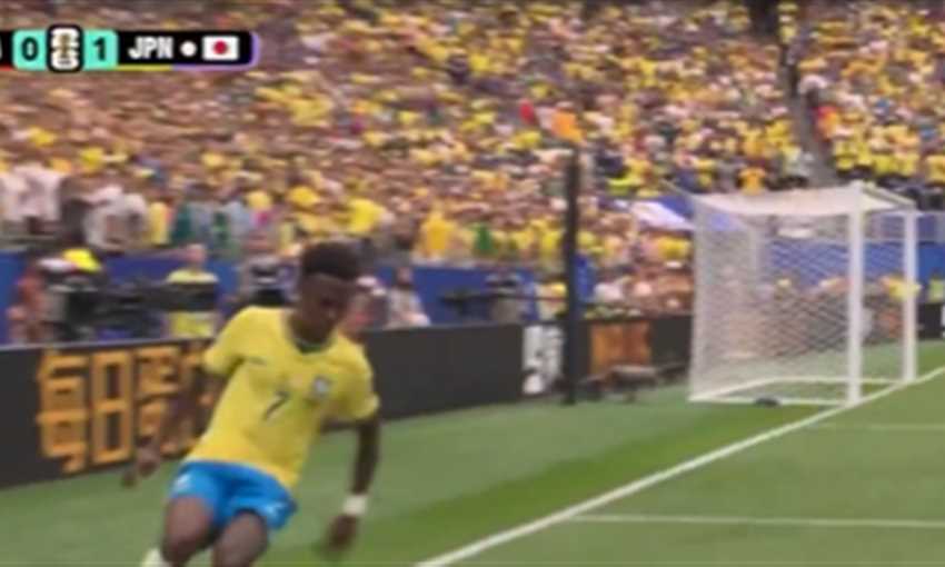 هدف البرازيل الأول ضد اليابان - كاسيميرو (كأس العالم)