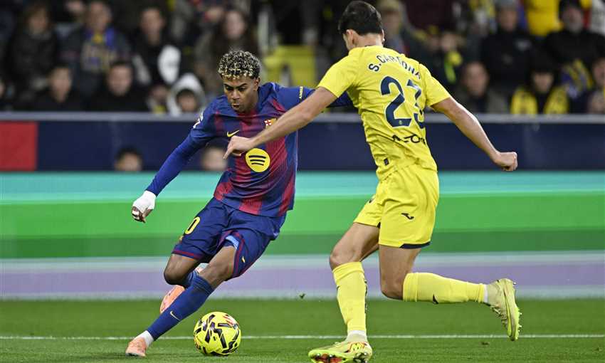 ختام 2025 في الصدارة.. برشلونة يكسر سلسلة فياريال بثنائية رافينيا ويامال