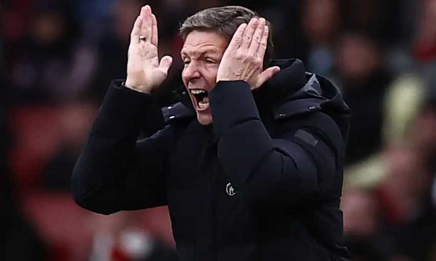 تقرير: كريستال بالاس يدرس إقالة جلاسنر من تدريب الفريق