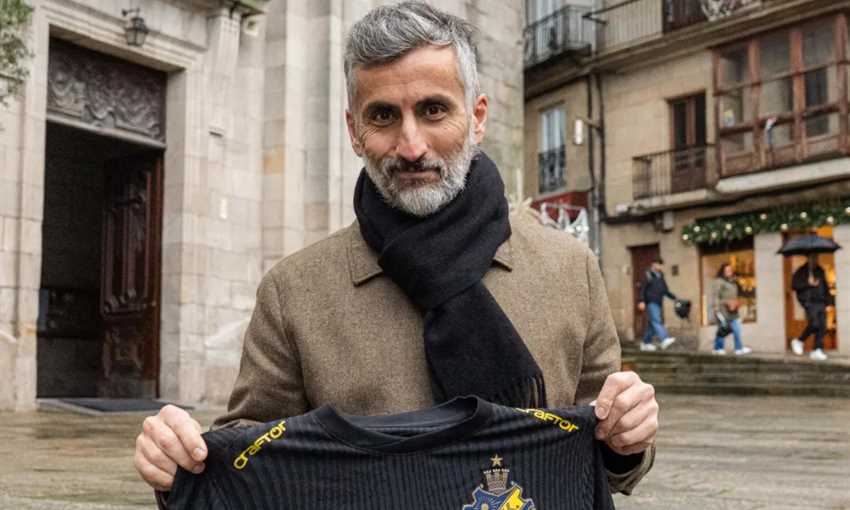 أيك السويدي يعلن تعيين ريبيرو مديرا فنيا للفريق