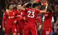 احتفال فريق ليفربول بالهدف أمام مانشستر يونايتد