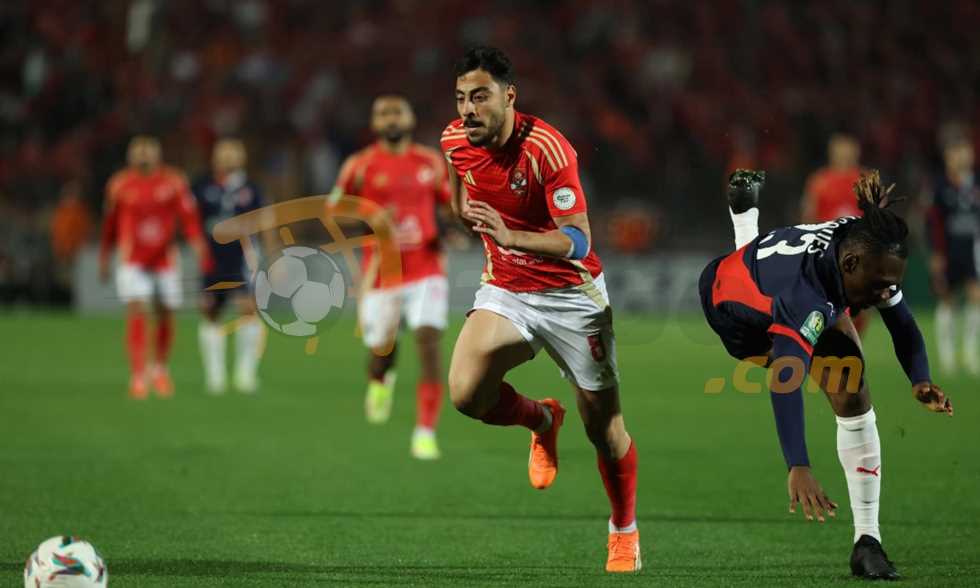 الملاعب سبورت : 
                                    
                                مباشر أبطال إفريقيا – الأهلي (0)-(1) بلوزداد.. نزول بيرسي تاو
                            