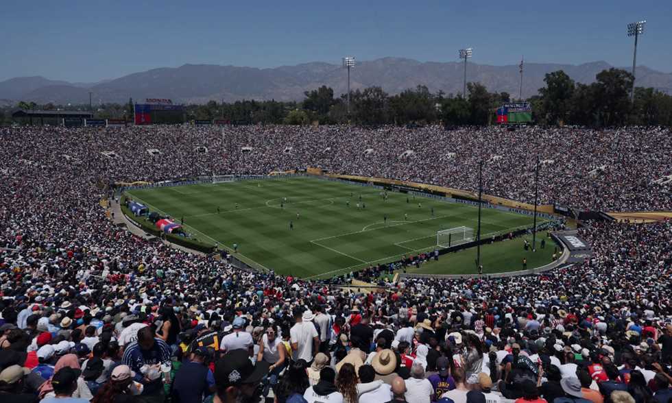 شبكة الحلم : 
                                    
                                كأس العالم للأندية - فيفا: اقتربنا من كسر حاجز المليون ونصف مليون تذكرة مباعة
                            