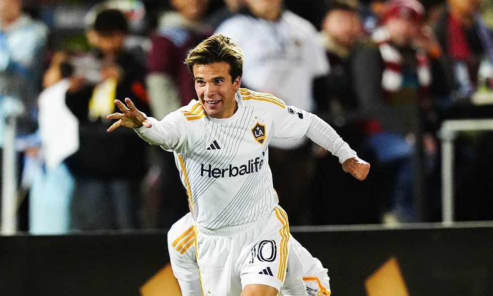 سيغيب لموسم إضافي.. إصابة ريكي بويج بقطع جديد في الرباط الصليبي