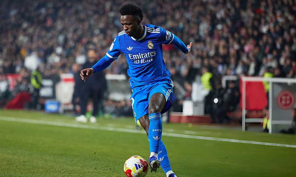 يويفا يصدر بيانا بعد تعرض فينيسيوس للعنصرية أمام بنفيكا