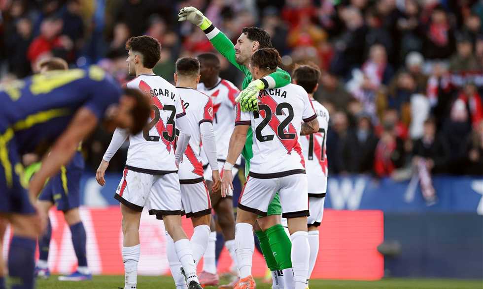 بعد رباعية برشلونة.. أتلتيكو مدريد يسقط بثلاثية ضد رايو فايكانو