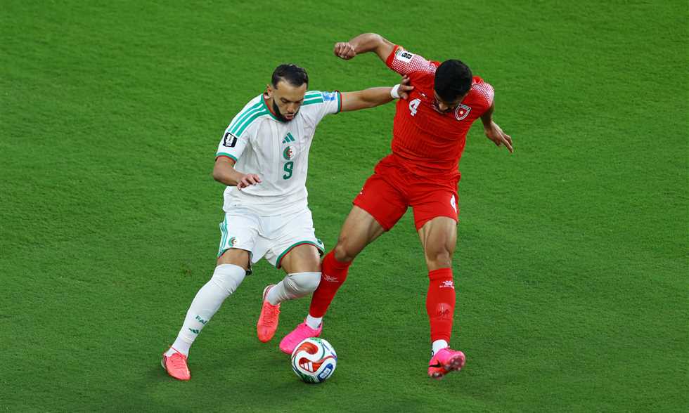 مساحات نيوز :
كأس العالم - مهاجم الجزائر: مصيرنا أصبح بأيدينا.. ولا نريد التأهل ضمن أفضل ثوالث