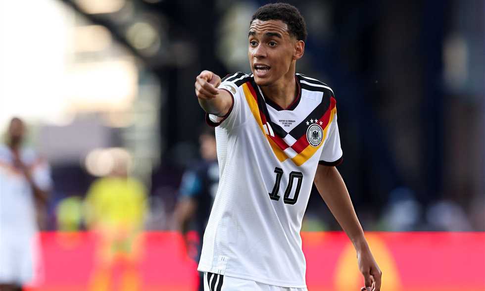 جمال موسيالا يخضع لعملية جراحية بعد العودة من كأس العالم