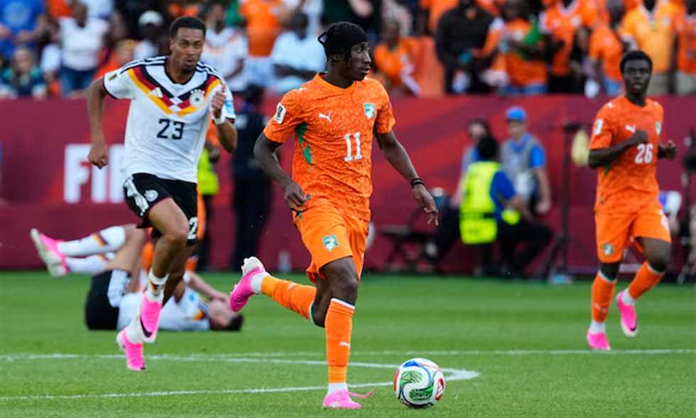 موقع الملاعب : 
                                كأس العالم - ديوماندي: لا أرى مواقع التواصل الاجتماعي وشائعات مستقبلي لا تشغلني
                            