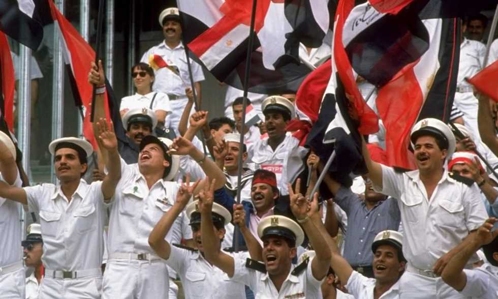 القبعة البحرية رمز جماهير مصر في كأس العالم 1990