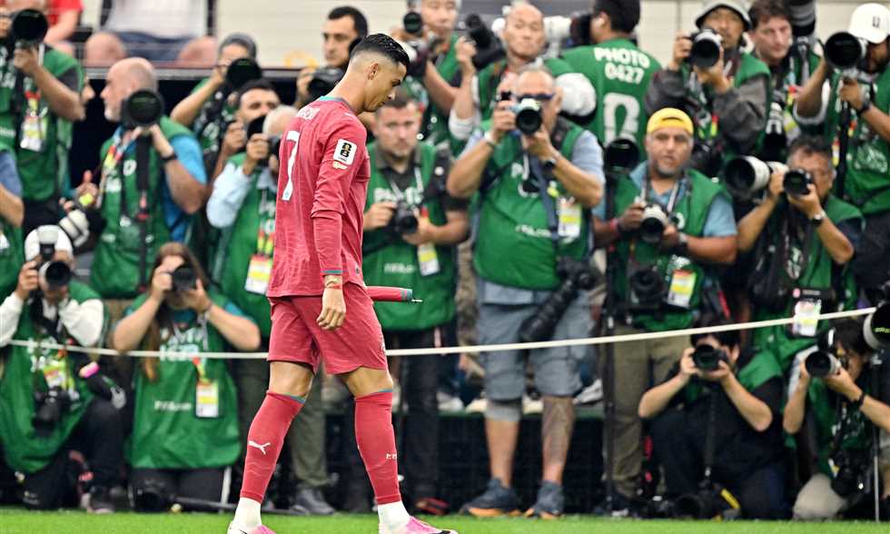 رونالدو يعبر عن حزنه بعد خروج البرتغال من كأس العالم 2026